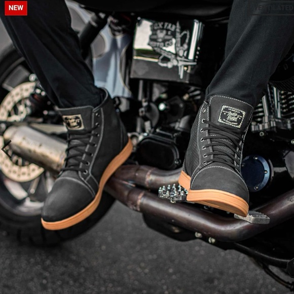 Indie Ridge Men's Black and Tan High-Top Sneakers - Picture 3 of 5